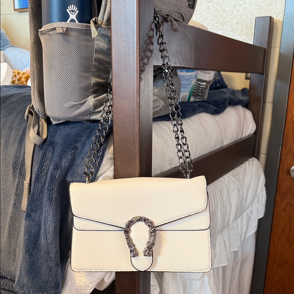 KNOCKOFF Gucci purse